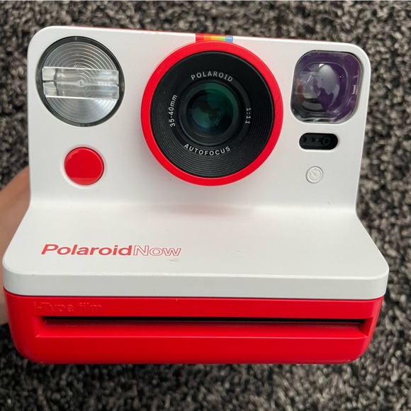 Polaroid Other - PolaroidNow i-Type Instant Camera - Red